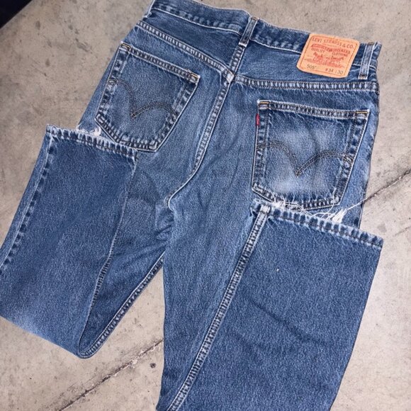 Vintage Levi's 505 Medium Wash Distressed Zipper Fly Jeans 34/30 - Picture 1 of 6